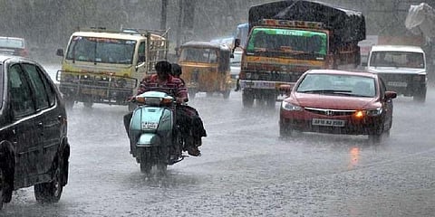 இன்று இடியுடன் கூடிய மழை: வானிலை மையம் தகவல்