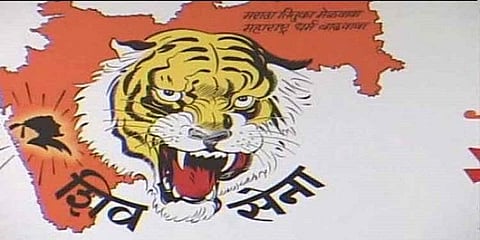 "தேசியகீதம் கூட பாடத்தெரியாதவர்கள் கன்னடர்கள்" - ஜோஷி