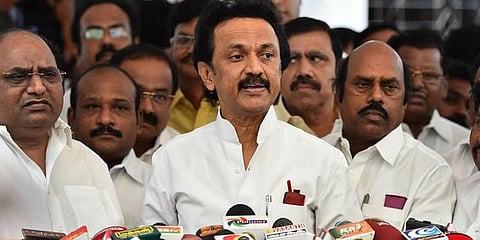 எனக்கு எதுவும் தெரியாது என்கிறார் முதலமைச்சர்.... ஸ்டாலின் விமர்சனம்