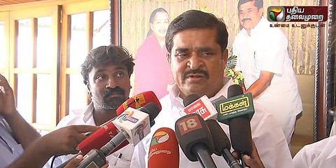 எடப்பாடி அணியில் ஆறுக்குட்டி இணைந்தார்