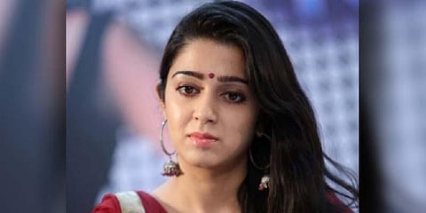 நடிகையிடம் அனுமதியின்றி ரத்த மாதிரியை எடுக்கக்கூடாது  - நீதிமன்றம்