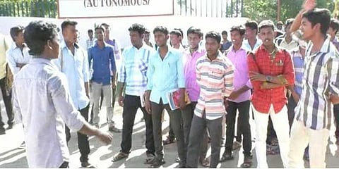 ஓ.‌ன்.ஜி.சி நிறுவனத்தை வெளியேற்றக் கோரி மாணவர்கள் போராட்டம்