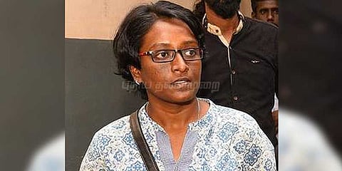 திவ்யபாரதி மீதான புகாரை விசாரிக்க இடைக்கா‌லத்தடை