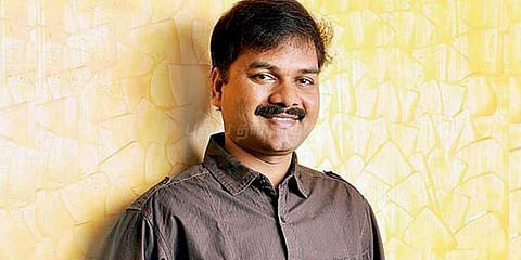 பிக்பாஸ் மருத்துவ முத்தம் கிடக்கட்டும்.. மருத்துவ யுத்தத்தை கவனிப்போம்: விவேகா