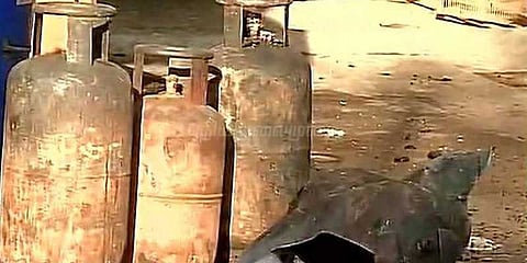 மருத்துவமனையில் எரிவாயு சிலிண்டர்‌ வெடித்து விபத்து