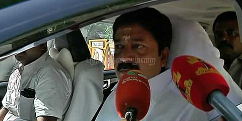 அமைச்சர் சி.வி.சண்முகம் நீக்கம்: தினகரன் அறிவிப்பு