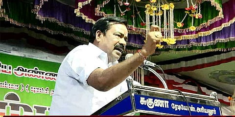 தினகரன் திமுகவுடன் கைகோர்த்‌துவிட்டார்: ‌அரசு கொறடா குற்றச்சாட்டு!