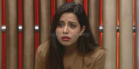 ஓவியாவுக்காக வருத்தப்படும் ரைசா 