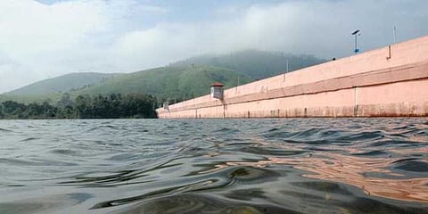 முல்லை பெரியாறு  நீர்மட்டம் குறைந்தது