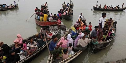 ரோஹிங்ய இஸ்லாமியர்கள் சென்ற படகு மூழ்கி 12 பேர் பலி