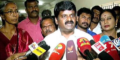 நிலவேம்பு கசாயம் குறித்து வதந்தி பரப்பினால் நடவடிக்கை: விஜயபாஸ்கர் எச்சரிக்கை