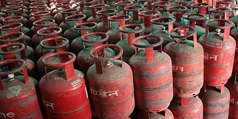 உயர்ந்தது சமையல் கேஸ் சிலிண்டர் விலை!