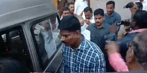 சிலை கடத்தல் வழக்கில் 22 ஆண்டுகளுக்கு பின்  5 பேர் கைது