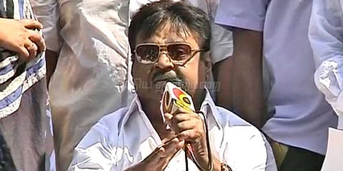 ஈபிஎஸ், ஓபிஎஸ் வீட்டில் சோதனை நடத்துங்கள்: விஜயகாந்த்