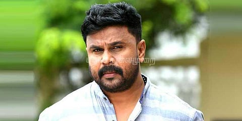 நடிகர் திலீப் வெளிநாடு செல்ல கேரள நீதிமன்றம் அனுமதி