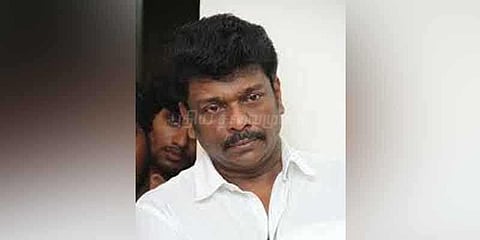 கந்துவட்டி பிரச்னைக்கு கூட்டுறவு அமைப்பு வேண்டும்: பார்த்திபன்