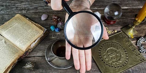 சதுரங்கவேட்டை பாணியில் நூதன திருட்டு