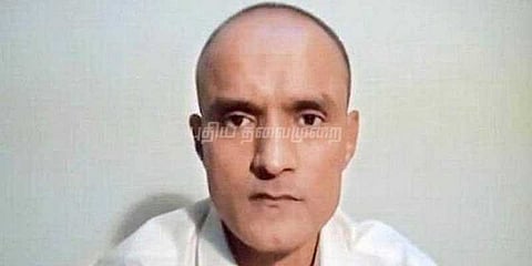 ஜாதவ் குடும்பத்துக்கு விசா வழங்க பாக்.உத்தரவு