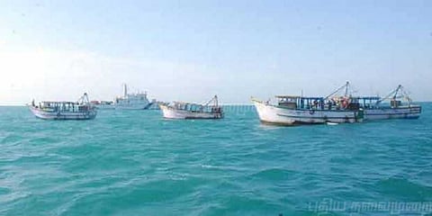 எல்லை தாண்டும்‌ மீனவர்களுக்கு பலமடங்கு அபராதம்