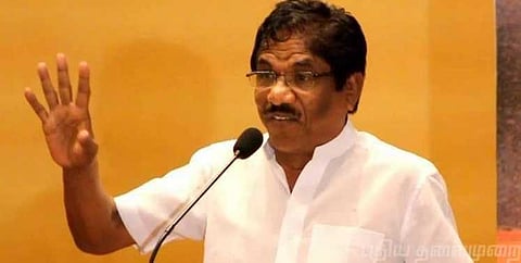 மரியாதை செய்யாத மடாதிபதியை மன்னிக்கலாமா? கொதித்தெழுந்த பாரதிராஜா!