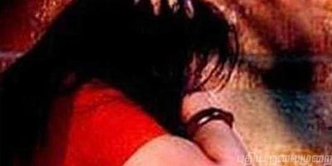 ஓடும் காரில் கூட்டுப் பாலியல் வன்கொடுமை: மணப்பெண் மேக்கப்புக்கு அழைத்து கொடூரம்!
