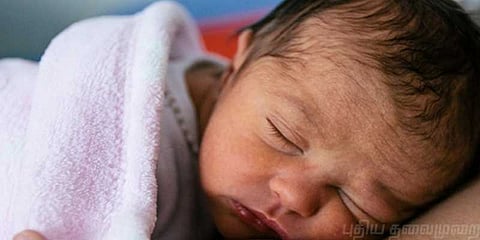 இறந்து 2 ஆண்டுகளுக்கு பின் தந்தையானவர்!