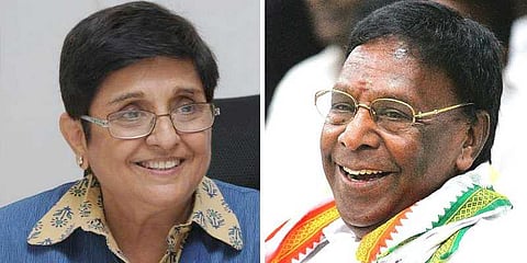 கிரண் பேடி - நாராயணசாமி ஹோலி கொண்டாட்டம்