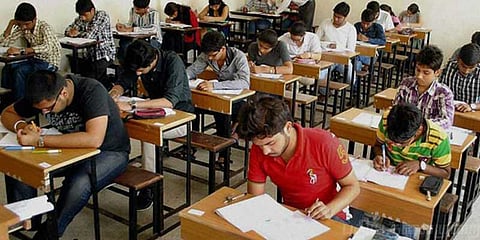 சார்நிலைப் பணியாளர் வினாத்தாள் கசிந்ததாகப் புகார்