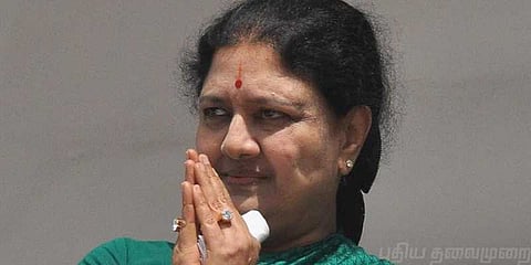 ஜெயிலில் இப்படித்தான் இருக்கிறார் சசிகலா..!