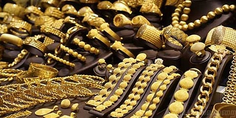 ரூ.824 கோடி மோசடி: கனிஷ்க் கோல்டு மீது சிபிஐயிடம் புகார்