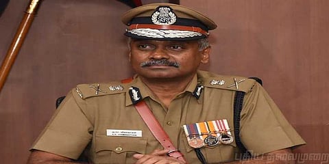 ஆணையரின் ஈகைக்குணம்..! நெகிழ்ந்த பள்ளி மாணவன் 