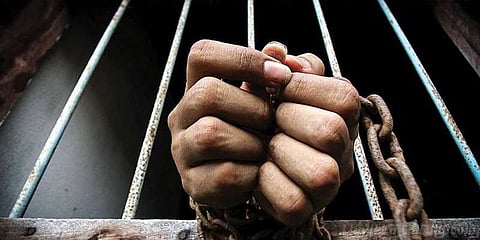 சிறுமிக்கு பாலியல் தொல்லைக் கொடுத்தவர் கைது 