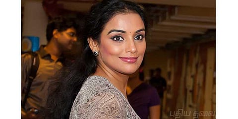 நடிகை ஸ்வேதா மேனனுக்கு  மிரட்டல் அழைப்பு: போலீசில் புகார்
