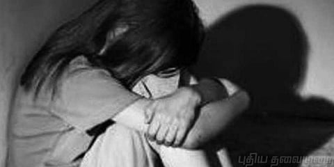 “காதலிக்கிறாயா..? இல்லையா..? சிறுமியின்  கன்னத்தில் அறைந்த 'சைக்கோ' இளைஞன்