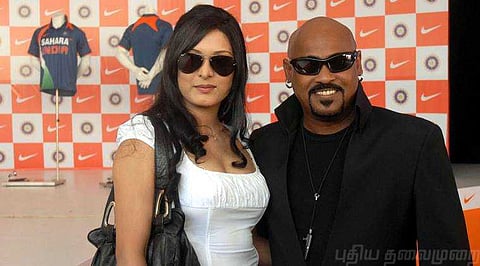 பாடகரின் அப்பாவை தாக்கிய வினோத் காம்ப்ளி மனைவி!