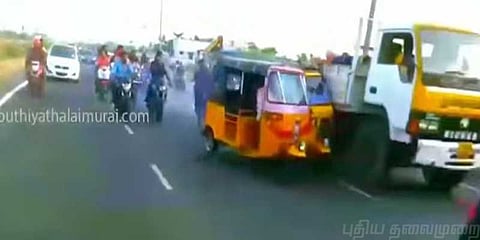 ஆட்டோ ரேஸ், போலீஸ் சேஸ்.. - அனல் பறந்த சாலை !