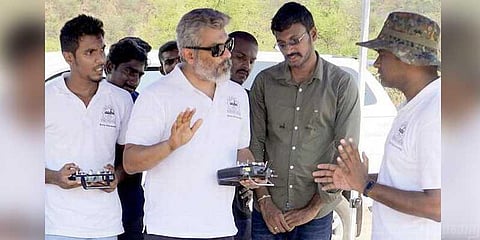 உலக சாதனைப் படைத்த அஜித்தின் ஆளில்லா விமானம் 