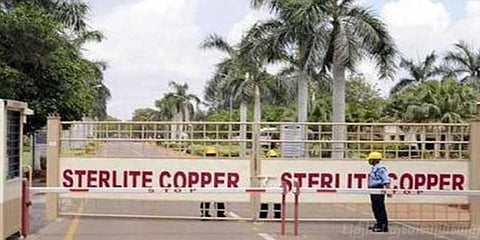 ஸ்டெர்லைட் ஆலையை மீண்டும் இயக்க வேண்டும்- தொழிலாளிகள் மனு 