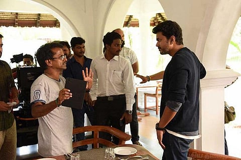 வைரலான ‘சர்கார் புகைப்படம்’ : ரெடி ஆக்‌ஷன்..!