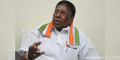 “விமர்சனங்களை பொறுத்துக் கொள்ளுங்கள்” - நாராயணசாமி