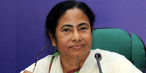 இசைக்கருவி வாசித்த மம்தா பானர்ஜி..! வைரலாகும் வீடியோ 