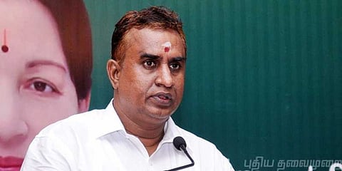 “கழகத்தை பிரிக்க நினைத்தால் அது நடக்காது” - எஸ்.பி.வேலுமணி 