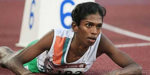 “நான் கழிவறைக்குள் சென்றால் ஆண் என கத்துவார்” - சாந்தியின் கண்ணீர் கதை