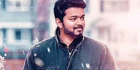 “கதை வருணுடையது என்றால் என்னை தப்பா பேசுவாங்கனு முருகதாஸ் சொன்னார்”- சர்கார் சமரசத்தில் பாக்யராஜ் பேட்டி..!