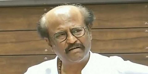 ரஜினி எல்லாவற்றையும் தெரிந்திருக்க வேண்டுமா ? ஆதரவும் எதிர்ப்பும்