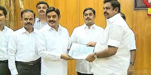 ‘கஜா புயல்’ - முதல்வர் பொது நிவாரண நிதியில் சேர்ந்தது எவ்வளவு? 