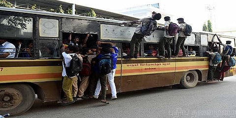 பேருந்து சக்கரத்தில் சிக்கி பள்ளி மாணவன் உயிரிழப்பு