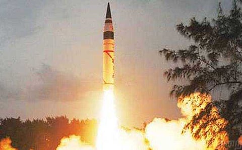 5 ஆயிரம் கி.மீ சென்று தாக்கும் அக்னி 5 ஏவுகணை சோதனை வெற்றி