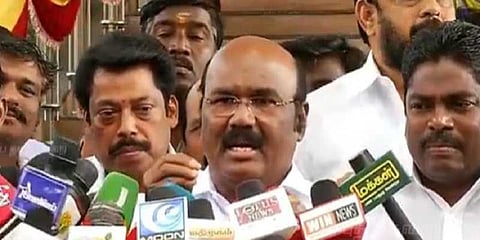 “சசிகலா குடும்பம் சாப்பிட்ட பில்தான் அந்த ஒரு கோடி” - ஜெயக்குமார் 