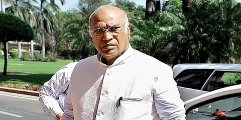 “அதிகாரம் மிக்க சிபிஐ இயக்குனரை நியமிக்க மோடி அஞ்சுகிறார்” - கார்கே 